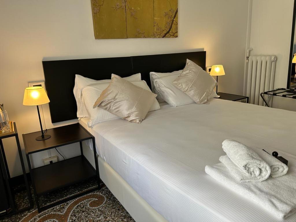 Brignole Rooms Генуя Экстерьер фото